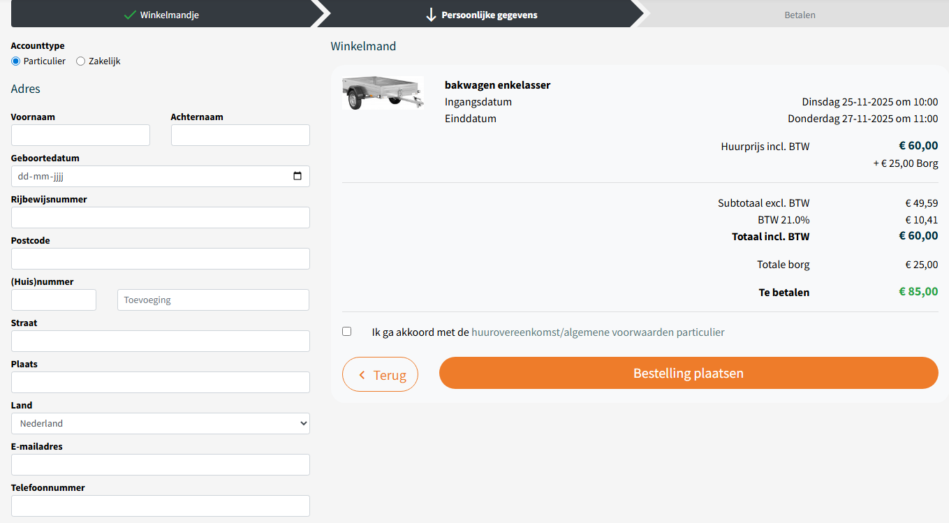 Invulscherm met klantgegevens en daarnaast de winkelmandsamenvatting
